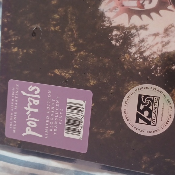 Melanie Martinez Portals Limited Edition Vinyl - Picture 2 of 3
